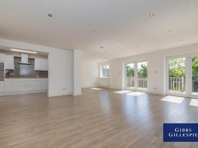 House for rent in Northwood, Greater London