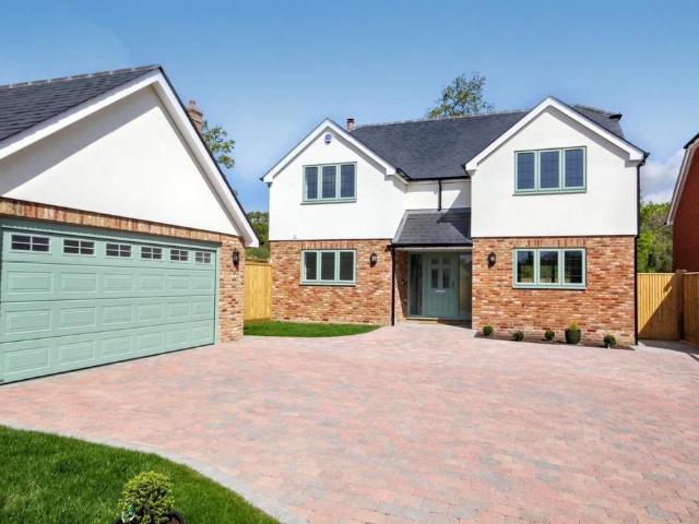 House for rent in Alderbrook, Cross In Hand