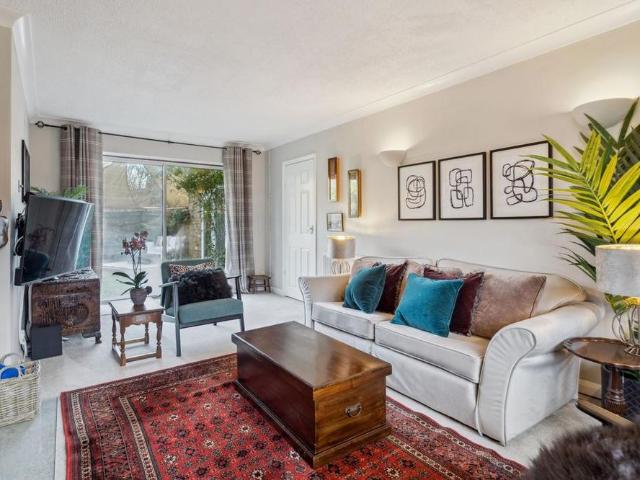 House for rent in Beaconsfield, Forty Green