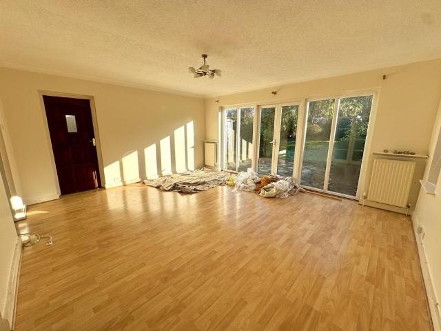House for rent in Ickenham, Greater London