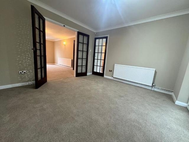 House for rent in Beaconsfield and Chepping Wye Community Board, Widmer End