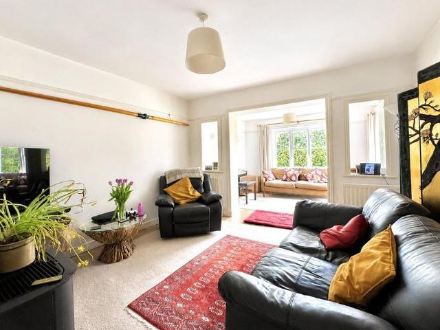 House for rent in Fole, Surrey