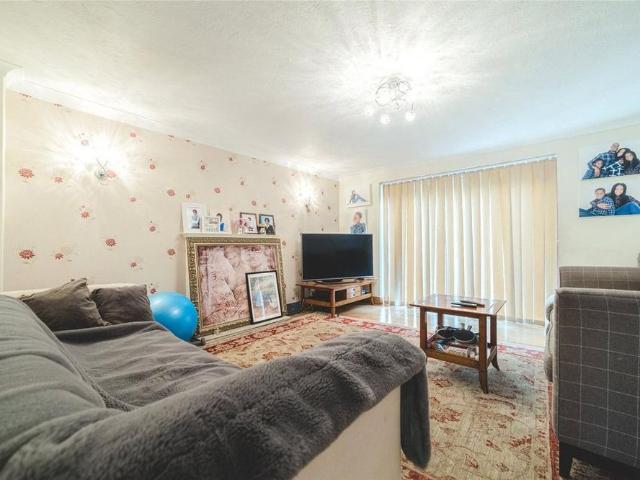 House for rent in Chavey Down, Newell Green