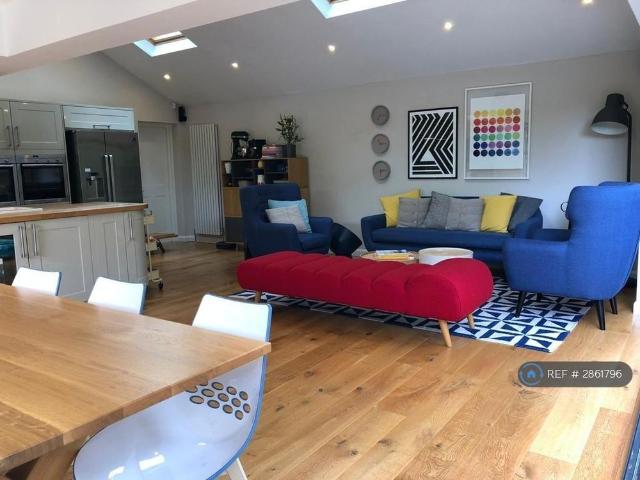House for rent in London Borough of Croydon, Greater London
