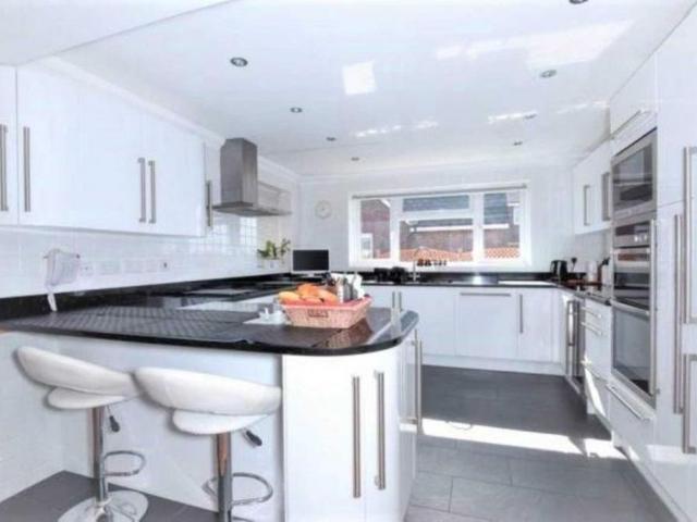 House for rent in Littlecote, West Sussex