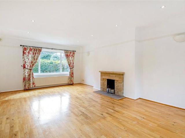 House for rent in Blackhills, Surrey