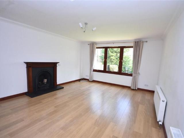 House for rent in Craigiebuckler, Ballindoch