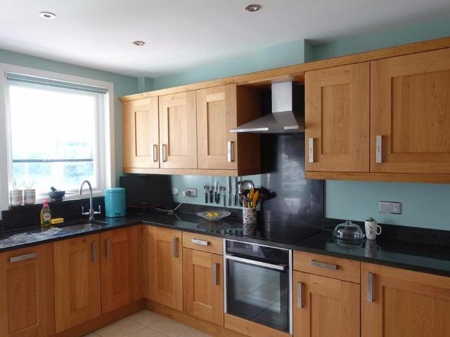 House for rent in Brook Street, Bourne Vale
