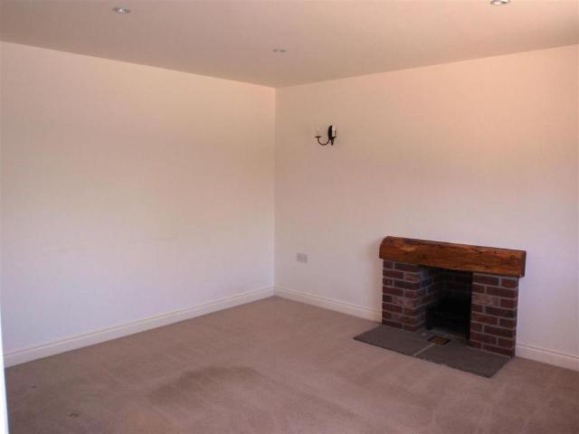House for rent in Petersfield, Bolton Low Houses