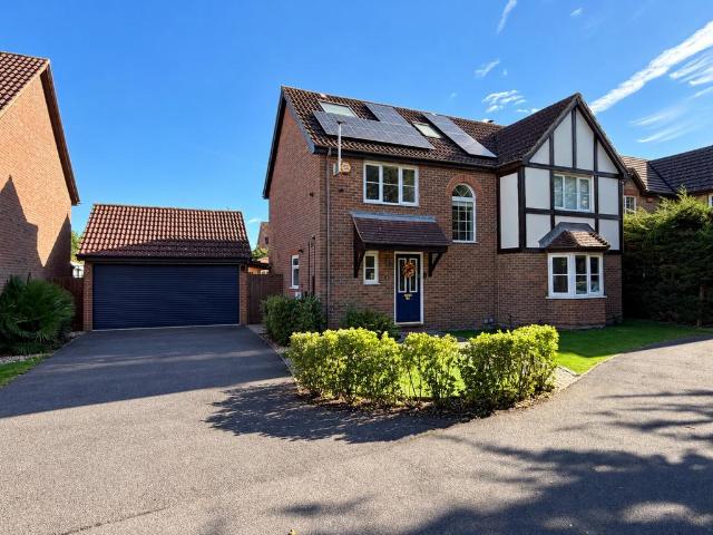House for rent in Park Farm, Ashford