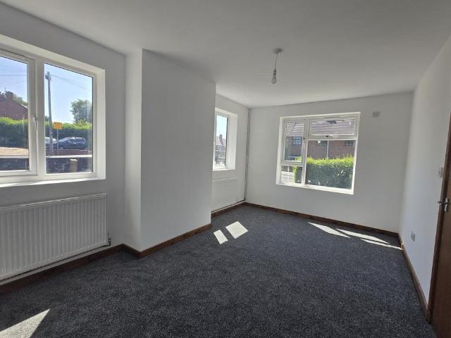 House for rent in Dixons Green, West Midlands