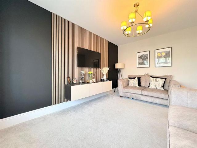 House for rent in St George's Quarter / Cultural Quarter, Calderstones