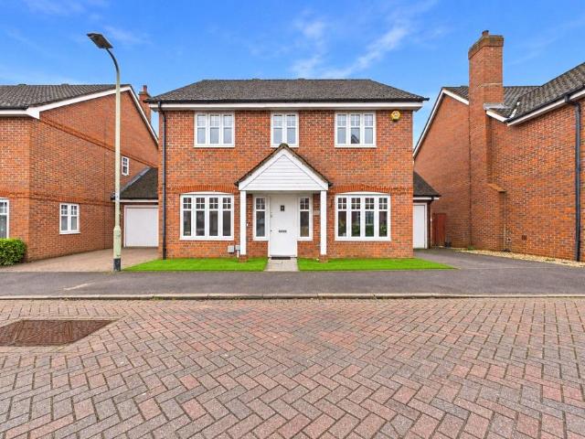 House for rent in Shinfield