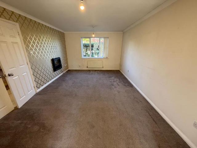 House for rent in Westwood Park, West Yorkshire