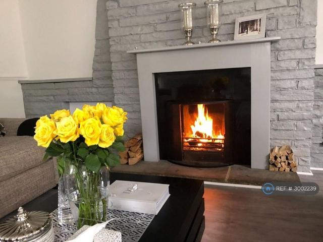 House for rent in Blackhills, Surrey