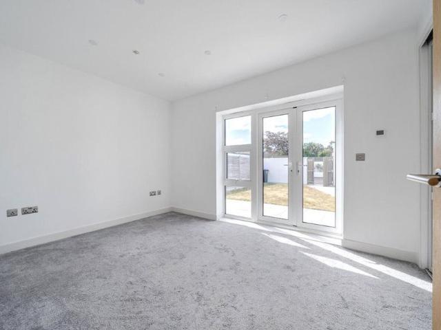 House for rent in Fishersgate, West Sussex