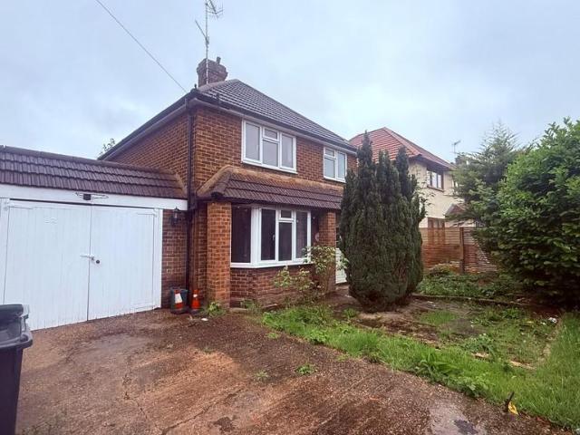 House for rent in Red Hill, Surrey