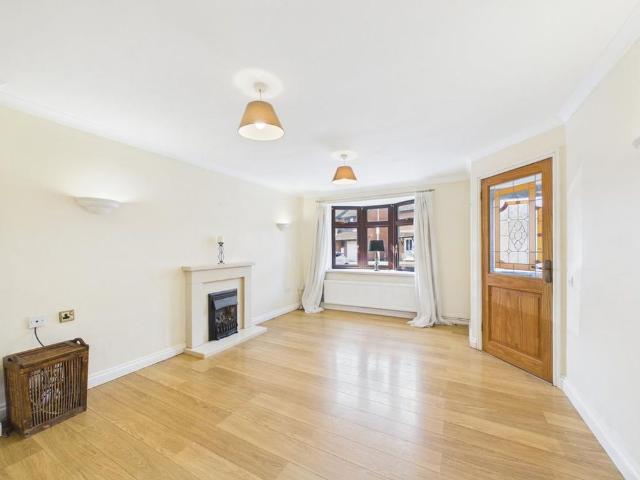 House for rent in Wotton, Gloucester