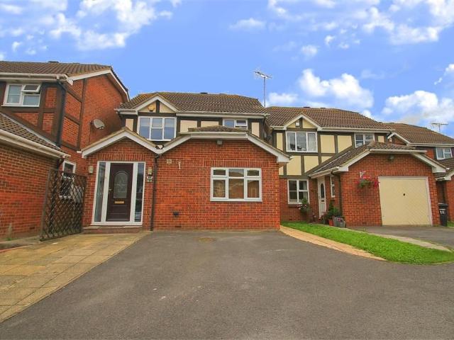 House for rent in Eton