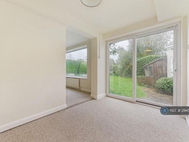 House for rent in Littlecote, West Sussex