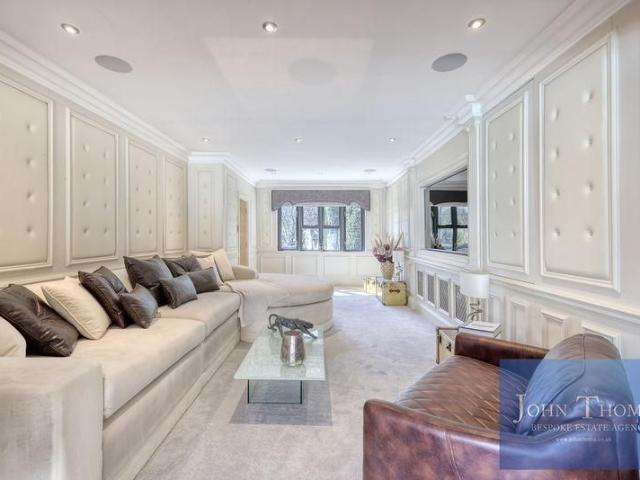 House for rent in Chigwell, Epping