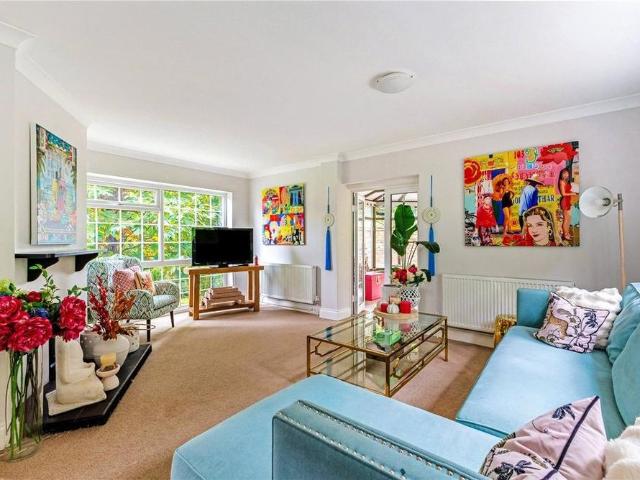 House for rent in Blackhills, Surrey