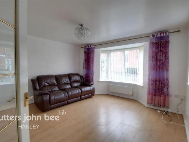 House for rent in Norton-Le-Moors, Stoke-on-Trent
