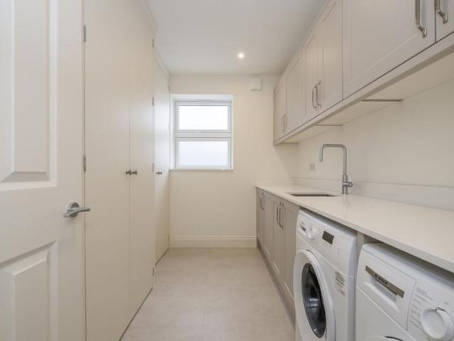 House for rent in East Sheen, Greater London