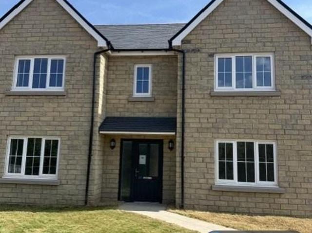 House for rent in Llantarnam, Wales