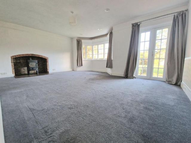 House for rent in Wrecclesham, Fole