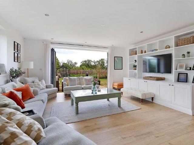 House for rent in Hillview, Surrey