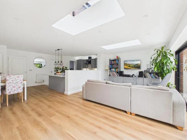 House for rent in Sindlesham, Winnersh