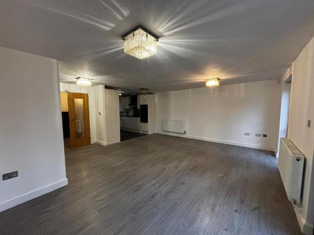 House for rent in Hadley Wood, Greater London
