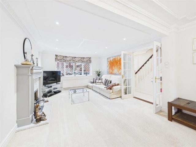 House for rent in Chipping Hill, Essex