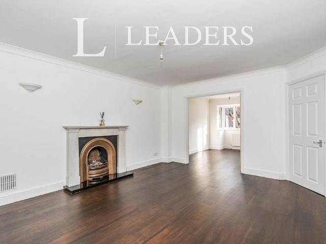 House for rent in Hedge End, Helford