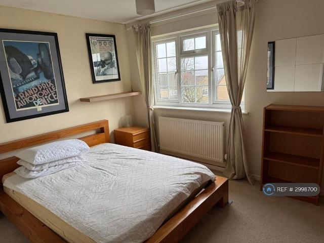 House for rent in Thrupp, School House