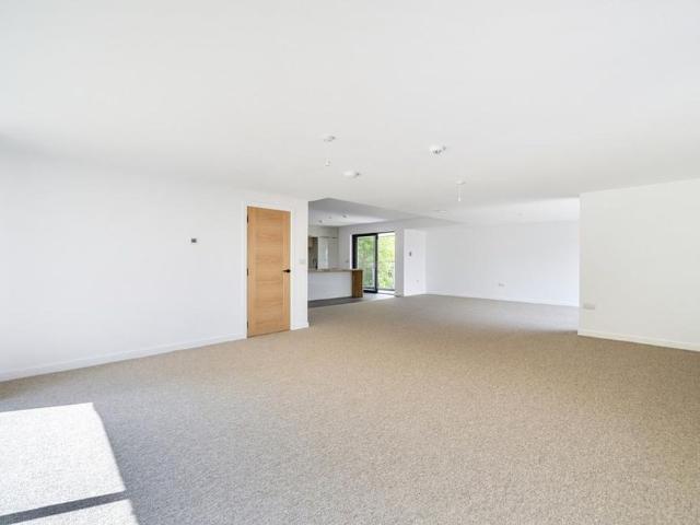 House for rent in School House, Gloucestershire