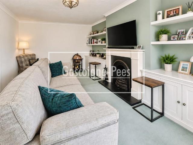 House for rent in Hook, Greater London