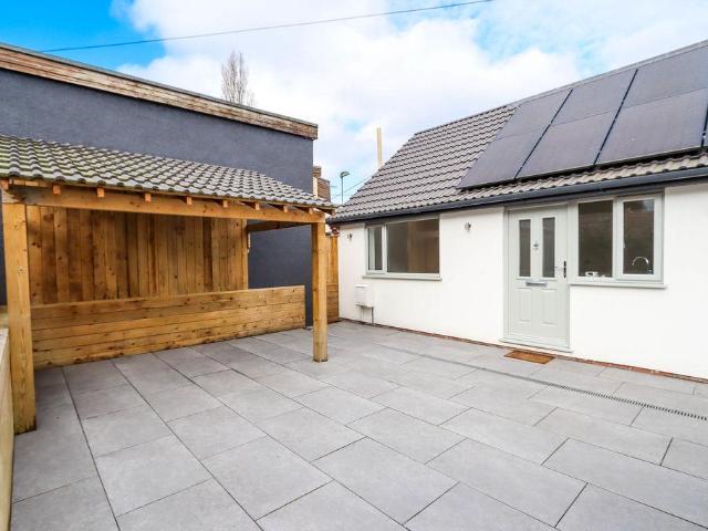 House for rent in East Clevedon, Clevedon