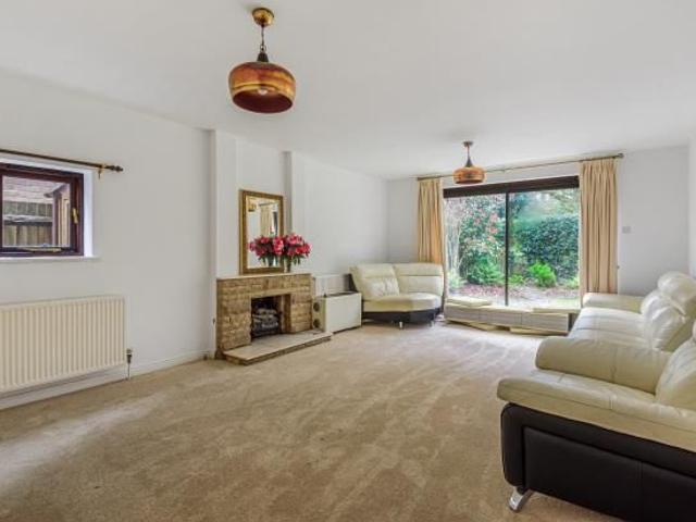 House for rent in Naphill, Buckinghamshire