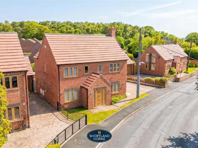 House for rent in Wood End, Gun Hill