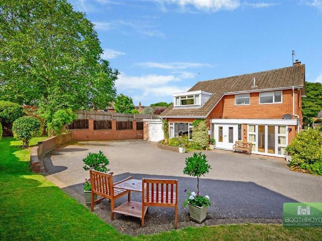 House for rent in Green Close, Warwickshire