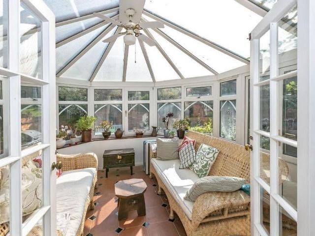 House for rent in Aspley Guise, Bedfordshire