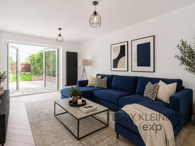 House for rent in Thames Ditton, Elmbridge
