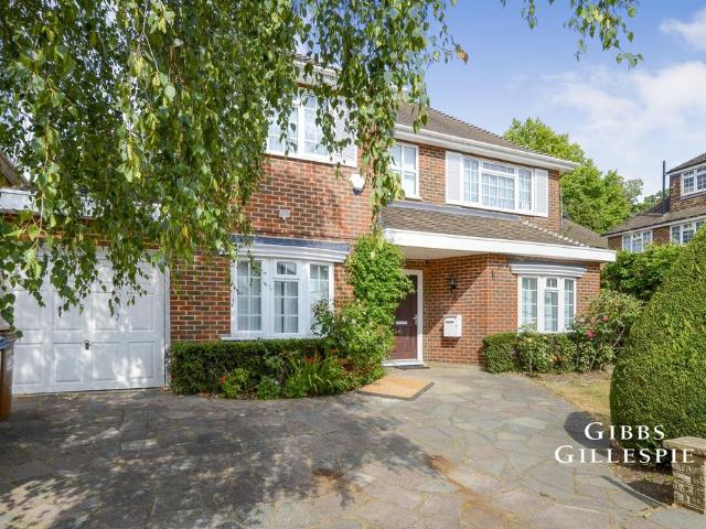 House for rent in Hatch End, Greater London