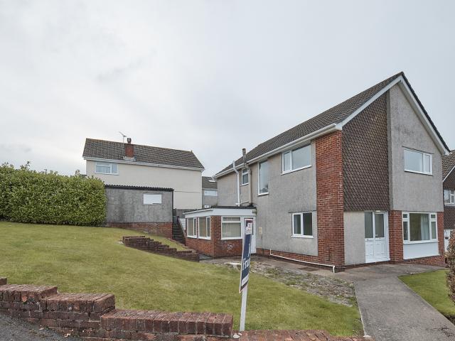 House for rent in Nangreaves, Wales