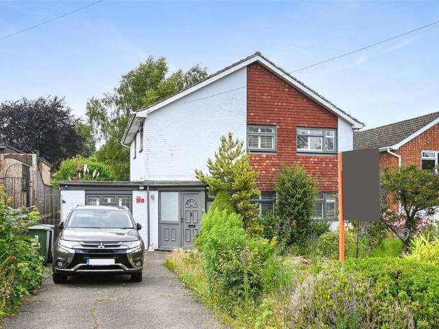 House for rent in Pouchen End, Hertfordshire