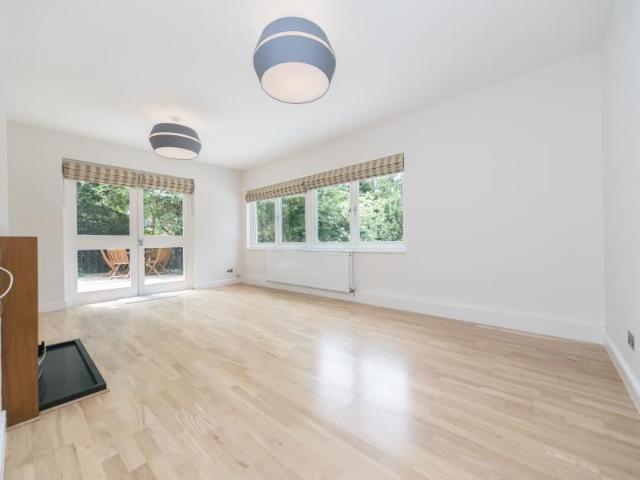 House for rent in North End, West Hampstead