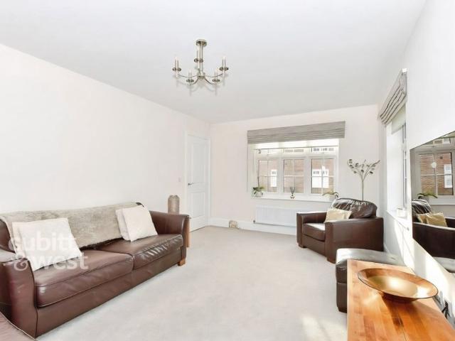 House for rent in Penlands Green, Perryfields