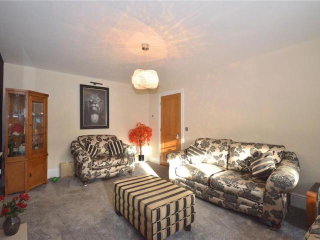 House for rent in Allerton, Calderstones